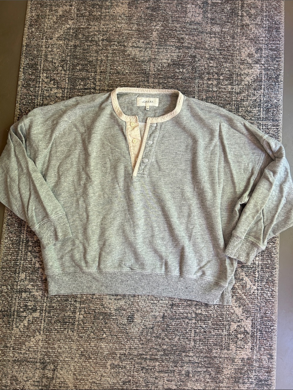 The Great light heather grey Henley Teammate Sweatshirt 2 M Soft Cozy Cotton - Picture 3 of 7